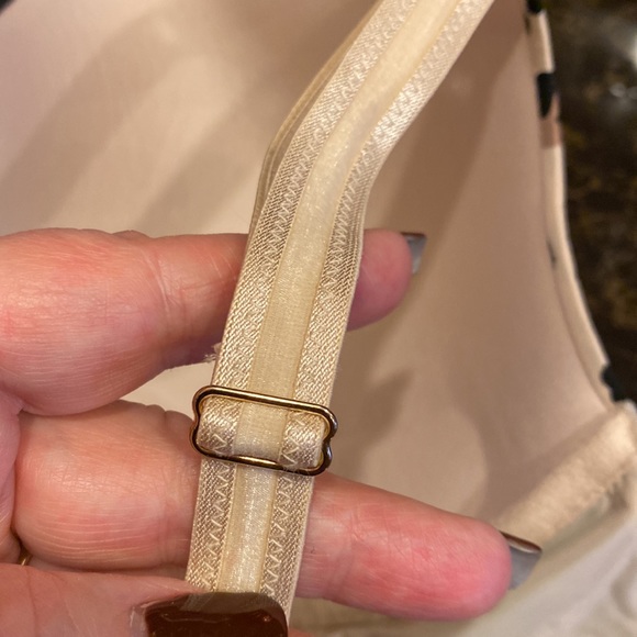 Maidenform Body leopard underwire padded bra size 38D - Picture 8 of 8